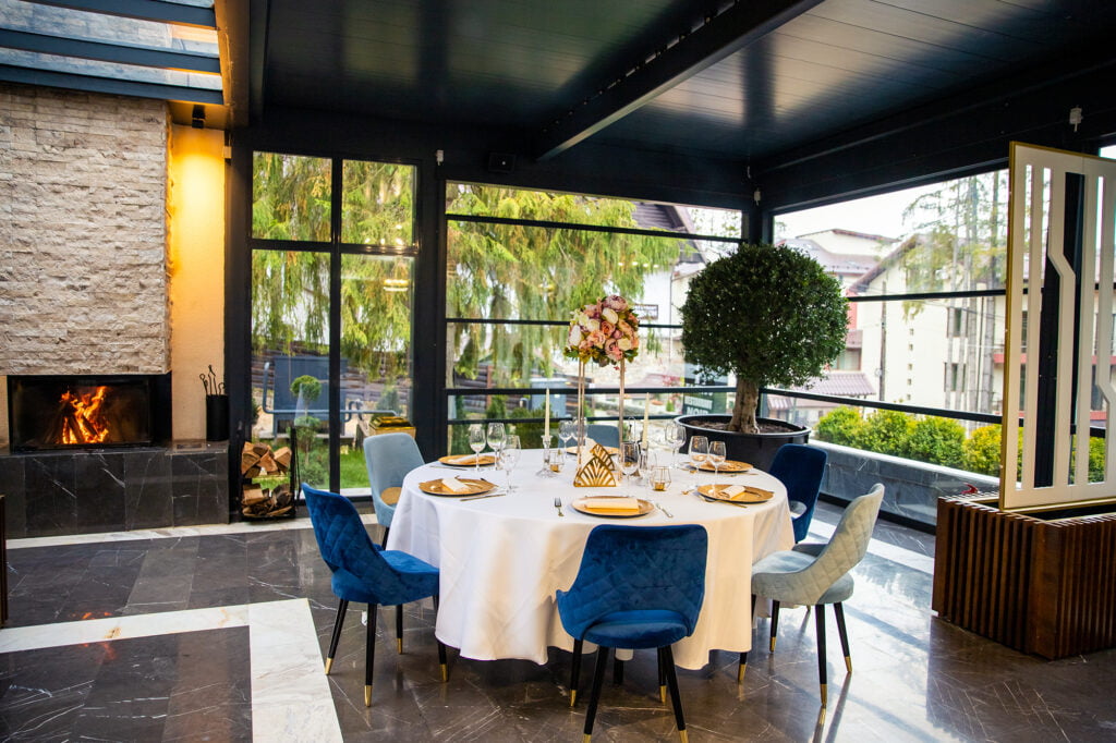 hotel cu restaurant pentru nunta in Brasov si SPA